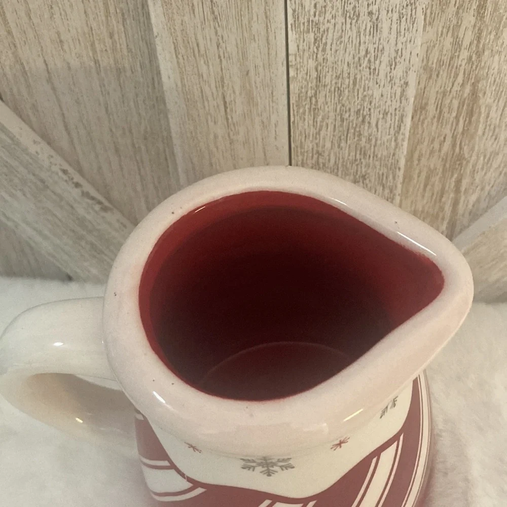 Terramoto 2018 Mini Christmas Pitcher
